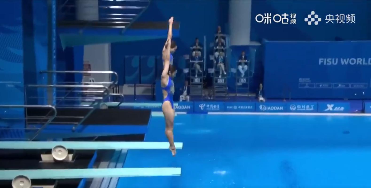直播:跳水女双3米板决赛的相关图片